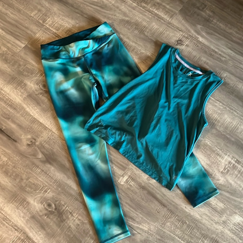 Girls athletic set